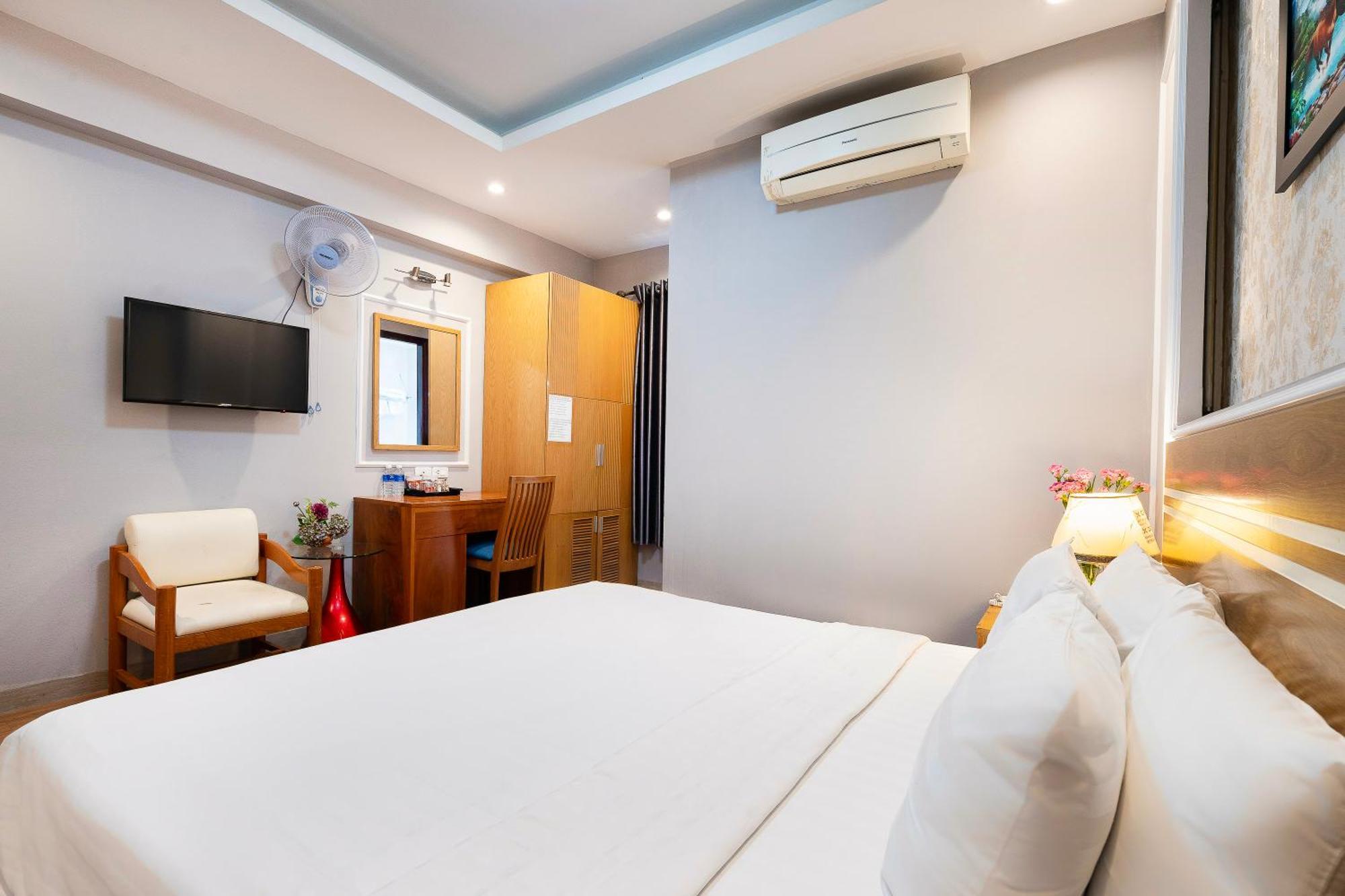 Lucky Star Hotel - Bui Vien Walking Street Ho Chi Minh City Exterior photo